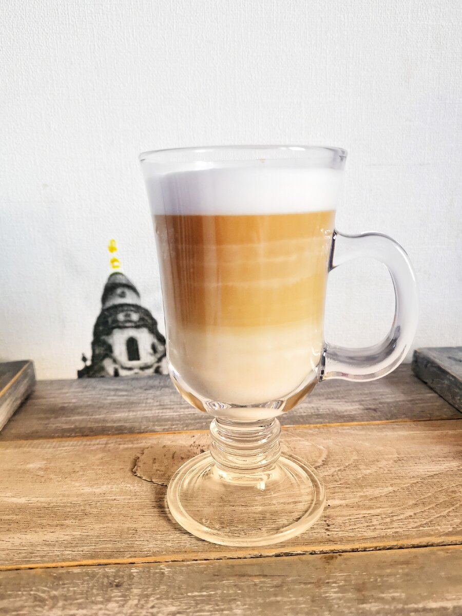 Это латте из капсульной кофемашины