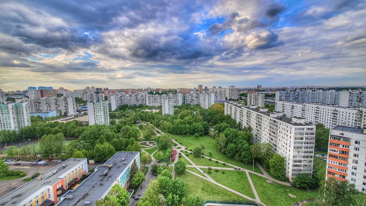 Залечь на дно в Чертаново. Эстетика спального района.