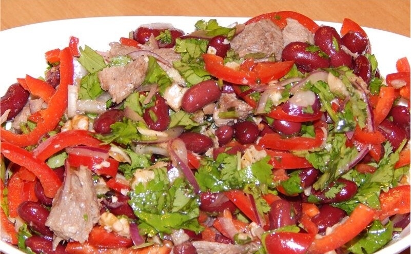 Салат  "Тбилиси". 