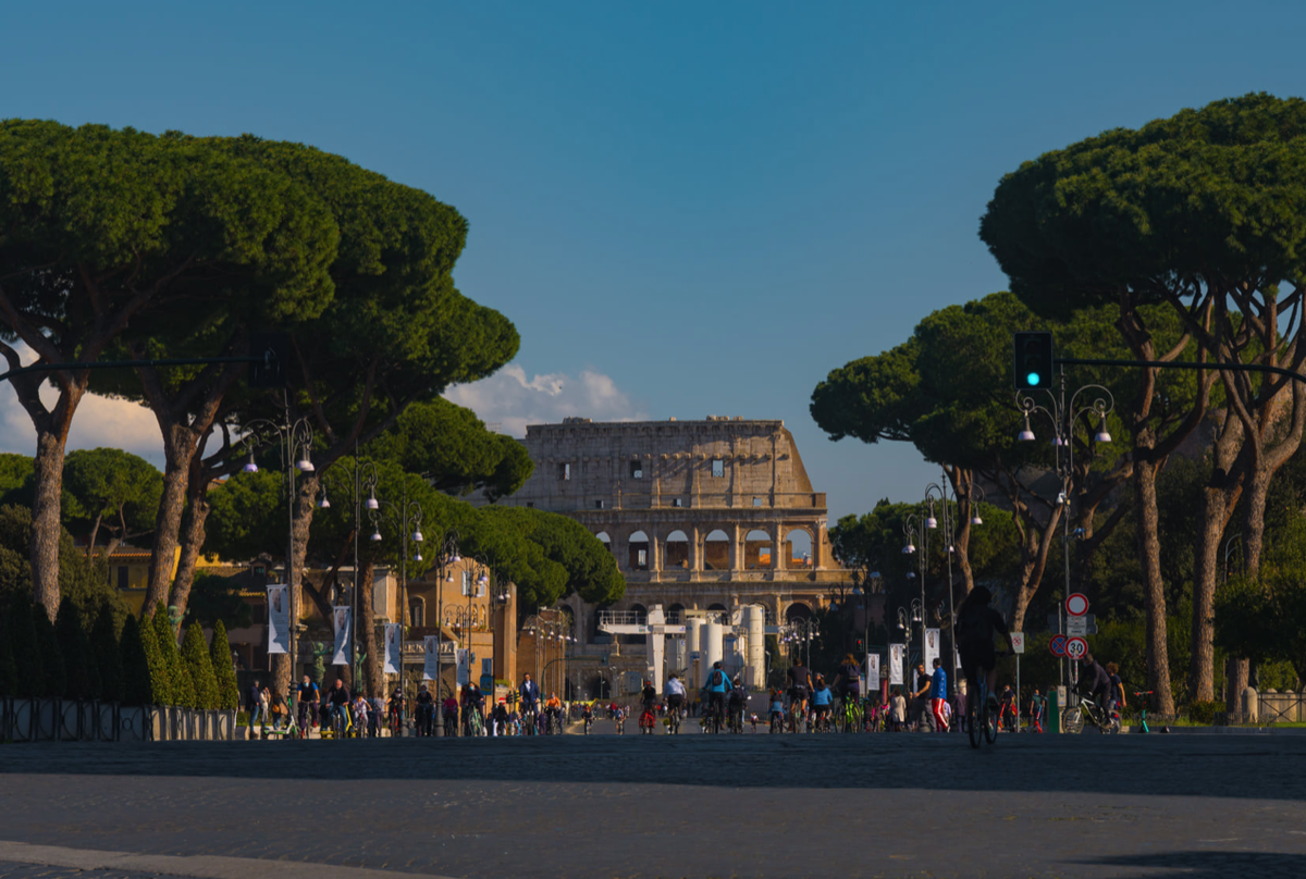 Колизей в Риме. Фото Mike Kire.