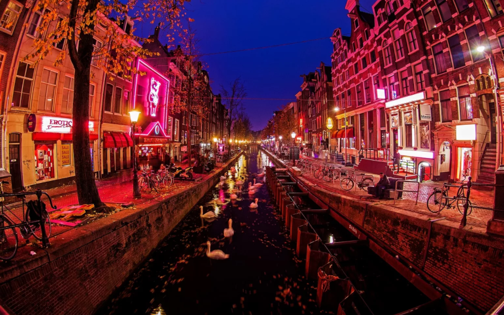 Амстердам: город веселья