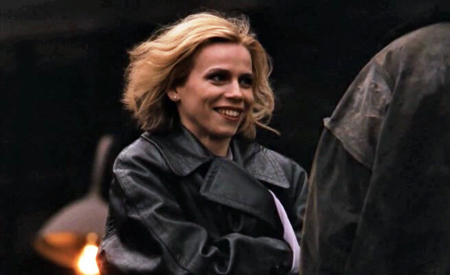 Кадр из фильма «Дети чугунных богов