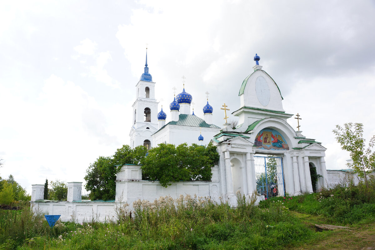 Такое родное и душевное село Диево-Городище. А ещё здесь снимали эпизоды  кино 