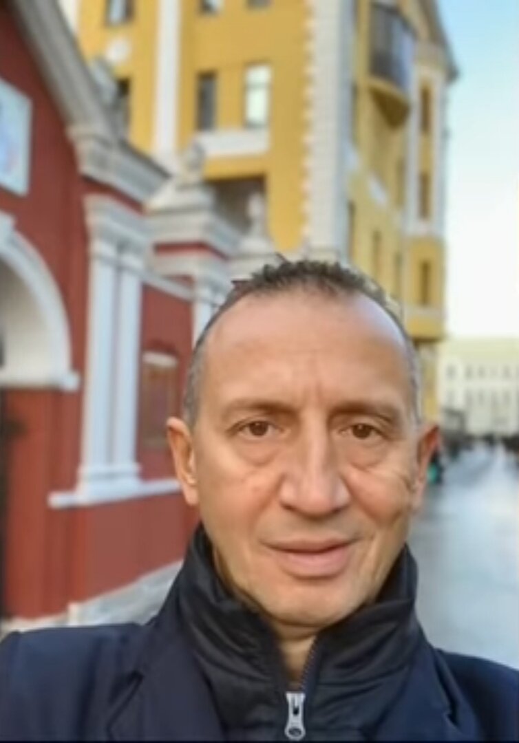 Сегодня в этот прекрасный день-14 октября хочется поздравить с днём рождения пре