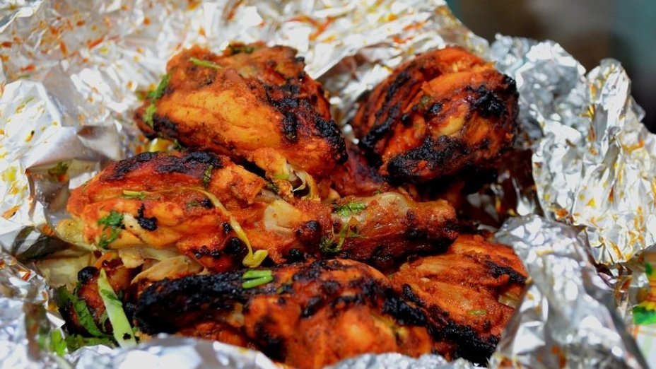 Как запекать блюда в фольге