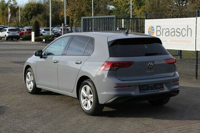 Volkswagen Golf. Источник иллюстрации - Яндекс.Картинки