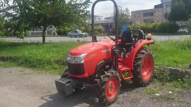 Минитрактор «KUBOTA L1361» 4х4
