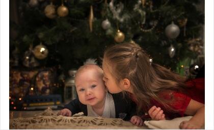 Детские пособия и льготы увеличатся с 1 января 2022 года

Меры соцподдержки семей с детьми усилятся в 2022 году, сообщает "РИА Новости" со ссылкой на правовой портал.

Увеличится МРОТ

С 1 января 2022 года до 13890 рублей вырастет минимальная оплата труда (МРОТ). На сегодня МРОТ в России составляет  12792 рубля и подлежит индексации в регионах.

От показателя МРОТ рассчитывается размер некоторых социальных пособий и выплат.

Проиндексируют детское пособие