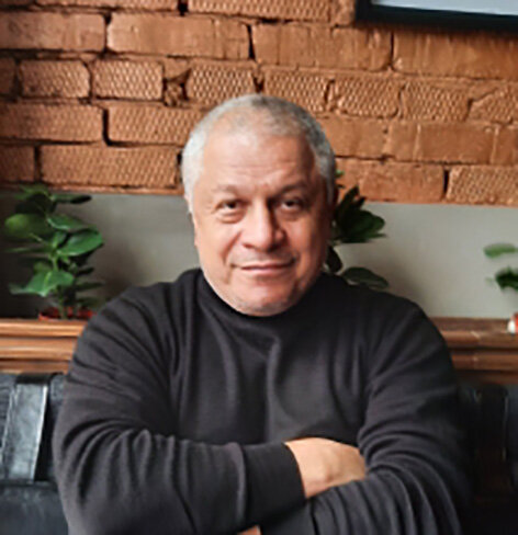 На фото автор статьи, Александр Травников.