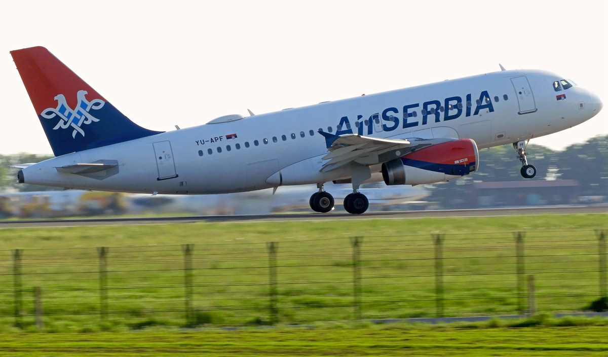 Airserbia com купить билет. Эйр Сербия самолеты. Авиакомпании Сербии. Сербские авиалинии. Белград сербские авиалинии.