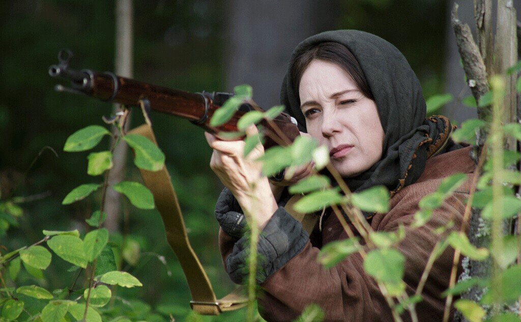 Снупер: "Веду наблюдение... Долбо*б обнаружен! Хотя... Б**ть! Это зеркало..."