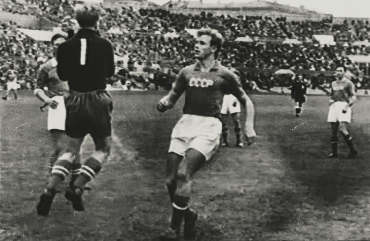 Эдуард Стрельцов в отчетном матче.