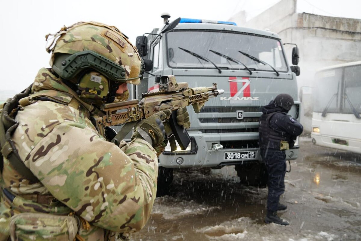    В Оренбурге прошло антитеррористическое учение «Циклон» Елена Шкатова