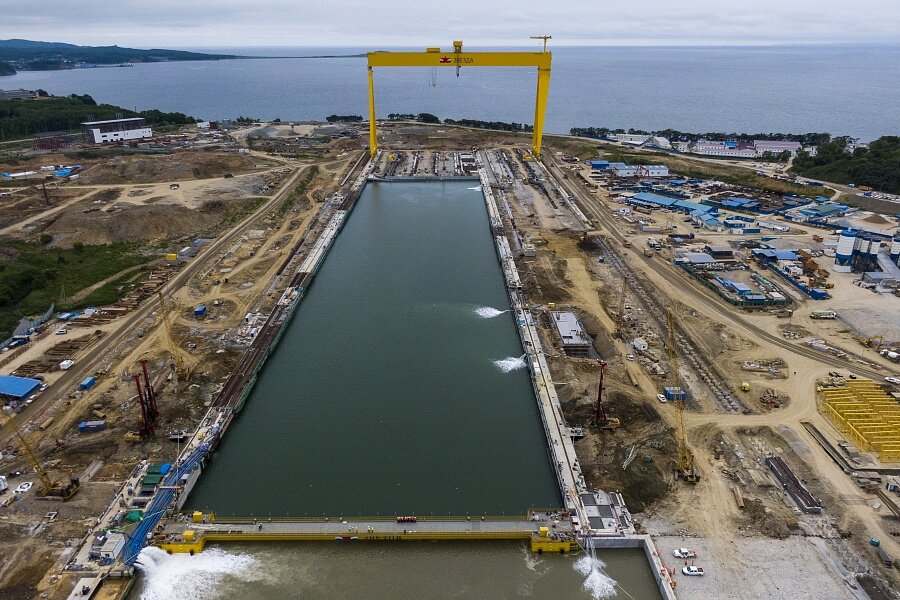 Заполненный водой сухой док ССК "Звезда" / Фото: ДЦСС