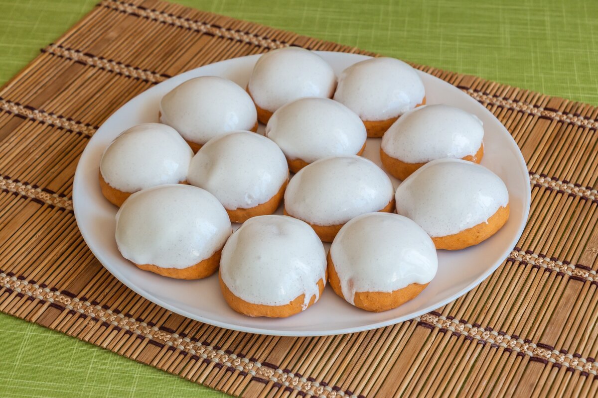 Печенье-пряник из томатного сока.