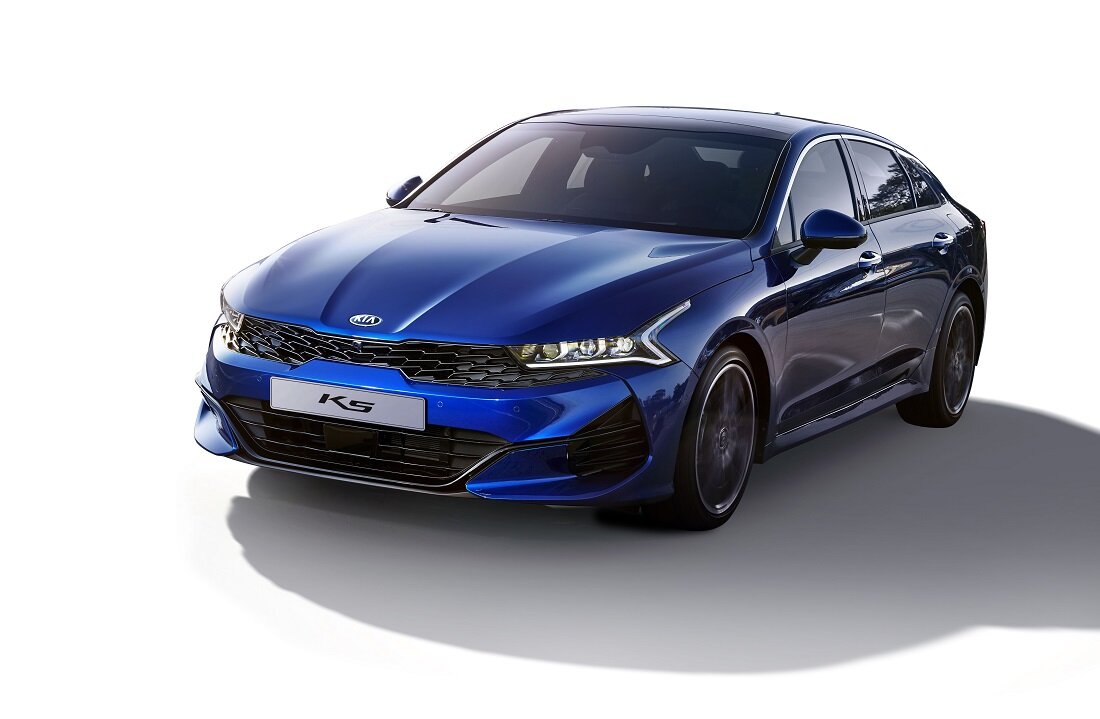 Стиль и динамика в каждой детали нового KIA K5