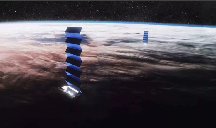 Изображение из общедоступных источников. Спутники Starlink.