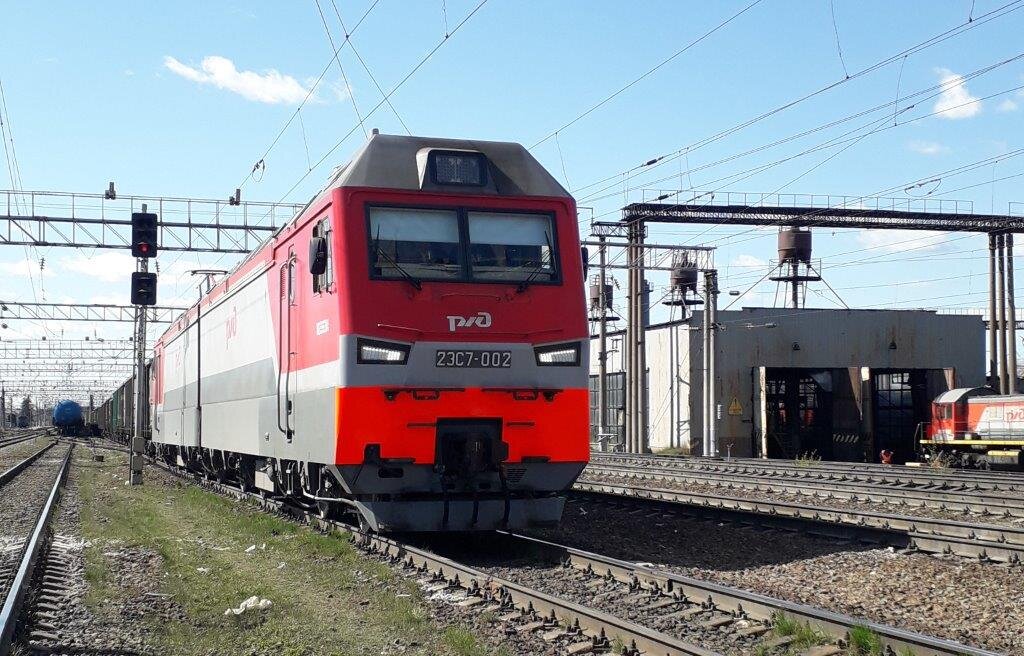 2ЭС7-002, фото группа "Синара"