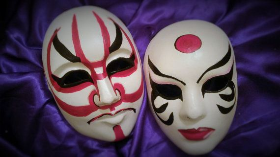 Маски японского театра Кабуки.