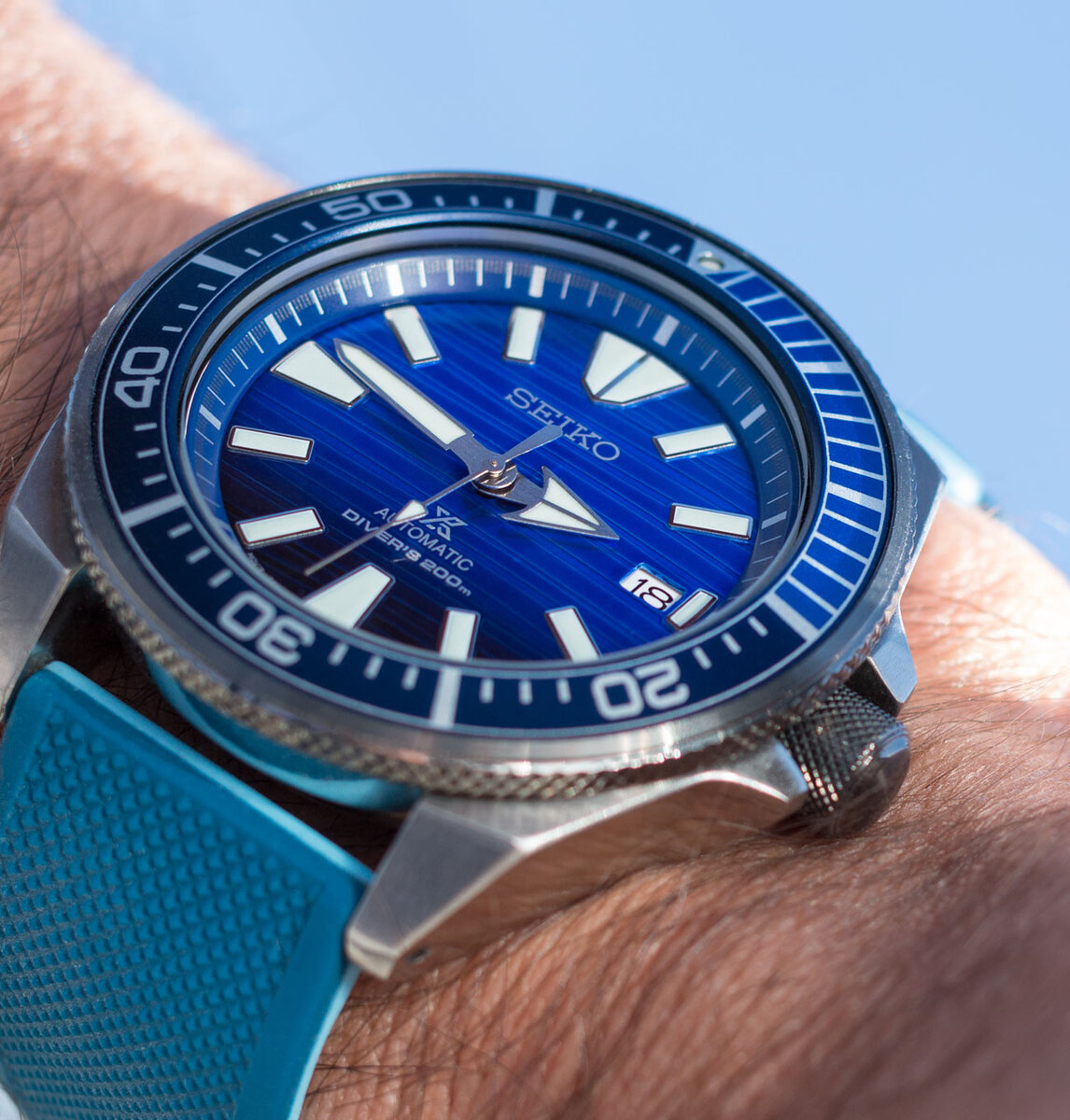 Фотография взята с сайта https://www.ablogtowatch.com/seiko-prospex-srpc93-save-the-ocean-samurai-dive-watch-review/