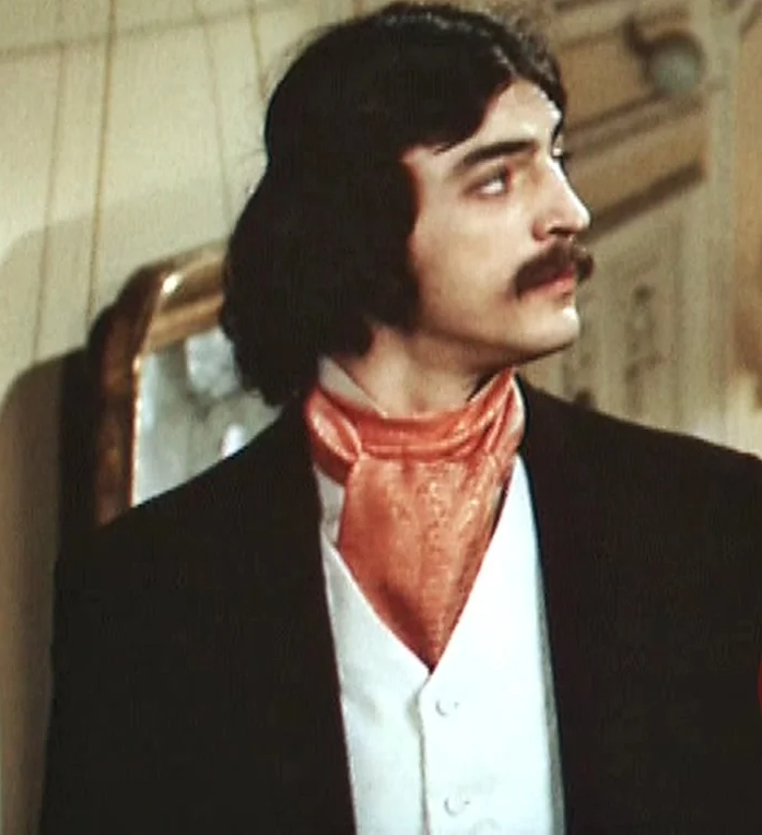 Михаил Боярский в фильме «Соломенная шляпка».Фото Яндекс.Картинки.