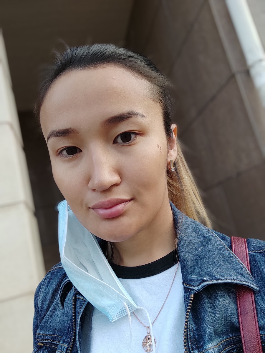 Это я после того как сдала тесты, хотела запечатлить тот момент), была горда собой;)