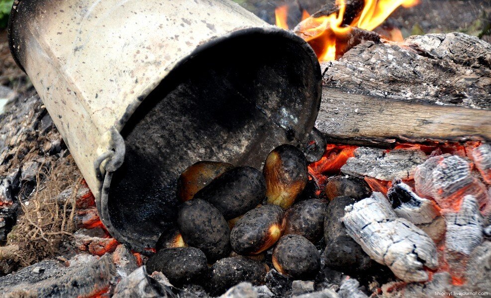 Печёная картошка.