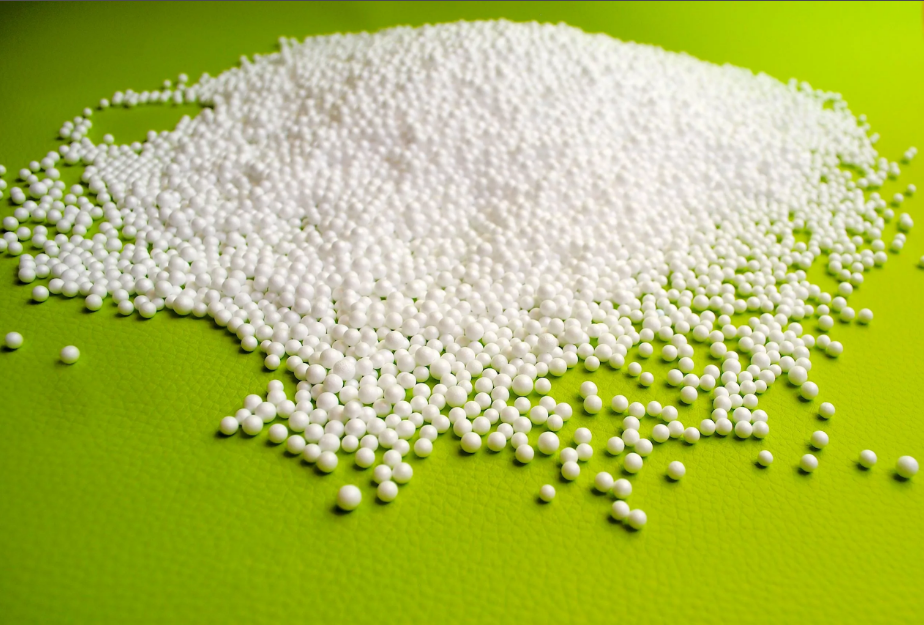 Снег из пенопласта. Фото из интернет-магазинов