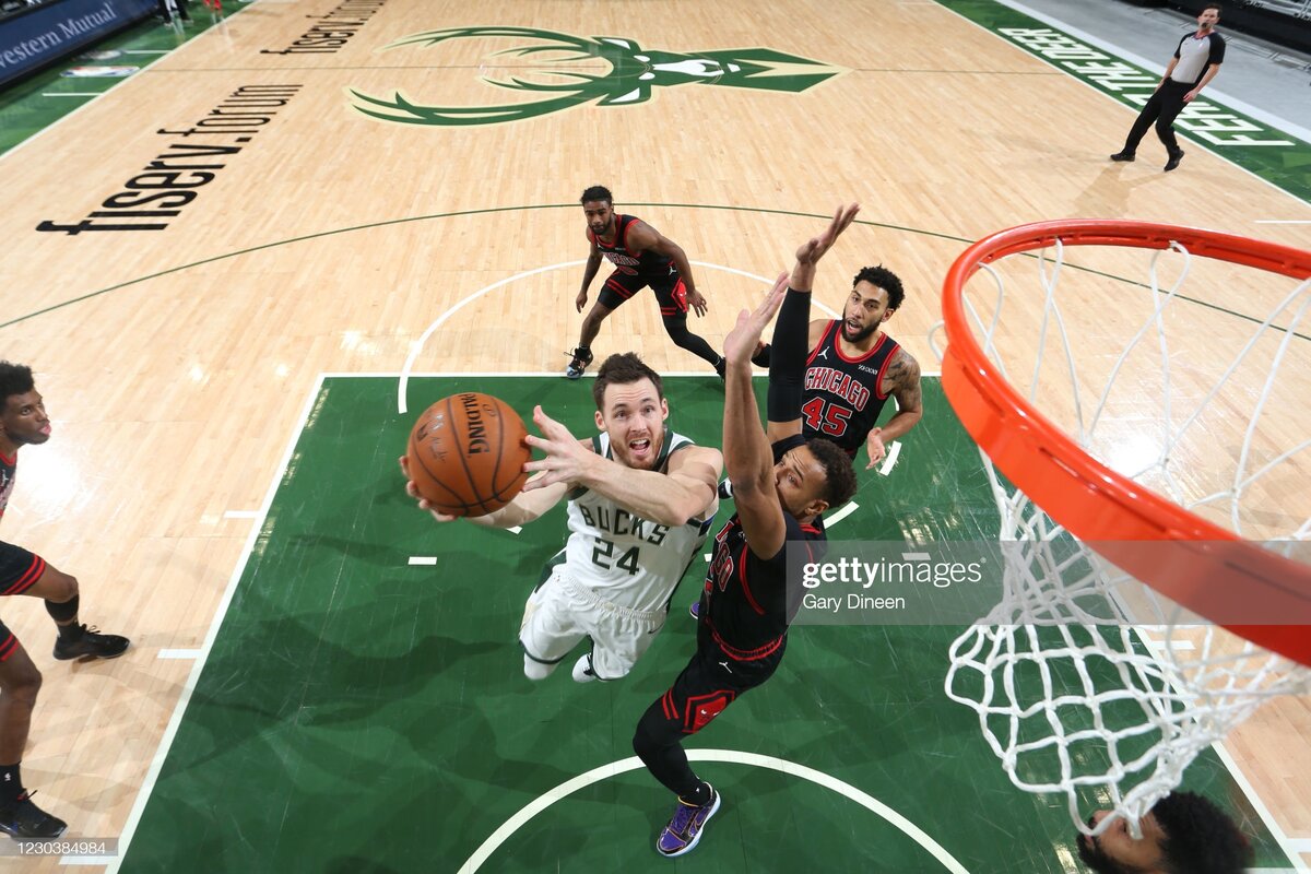 Пэт Коннотон 