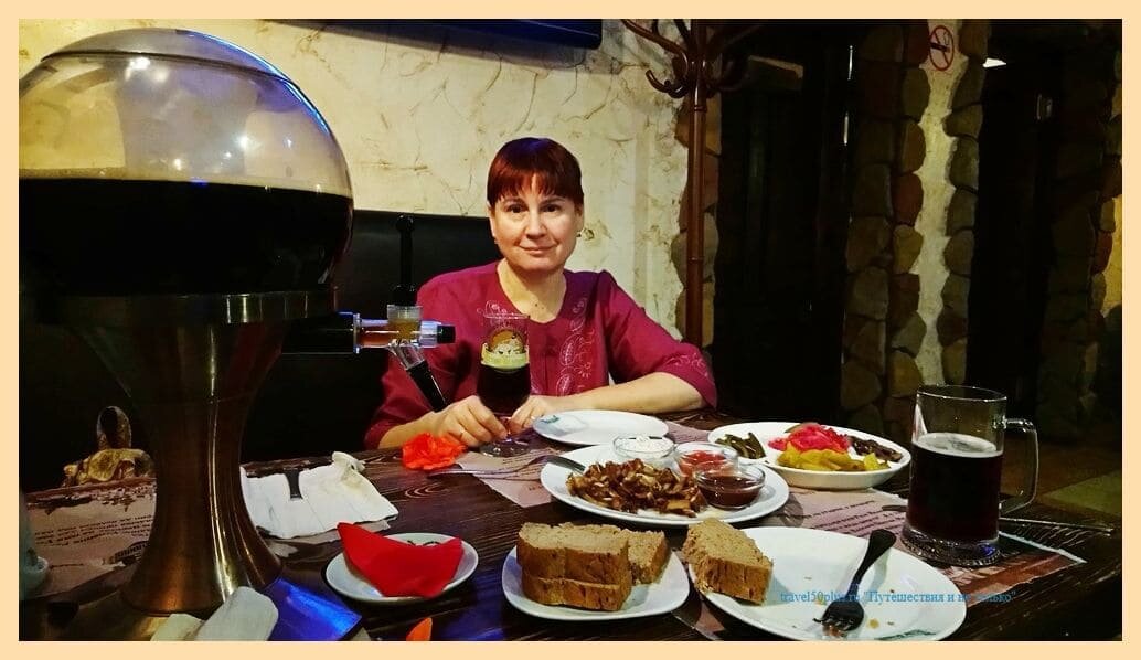 В ресторане "Устюг Великий" в городе Вологде. Пиво подают в специальных ёмкостях.