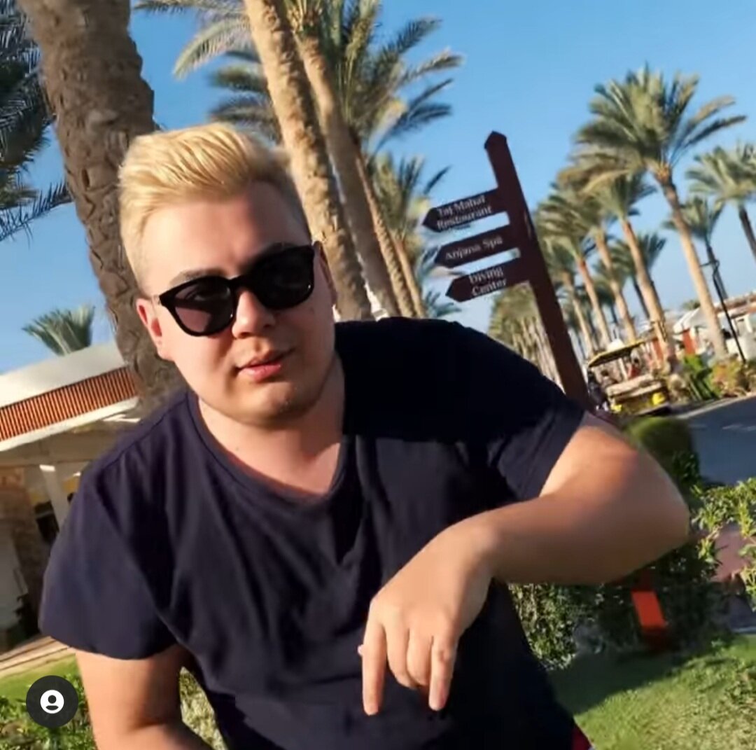 Скриншот из видео в instagram daniro23