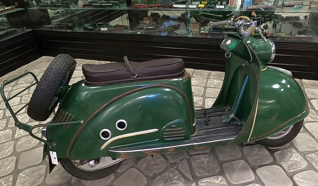 Мотоцикл тула т200. Т 200 под. Мотороллер т200 с боковым прицепом. Тула турист т200. Двигатель т 200 муравей.