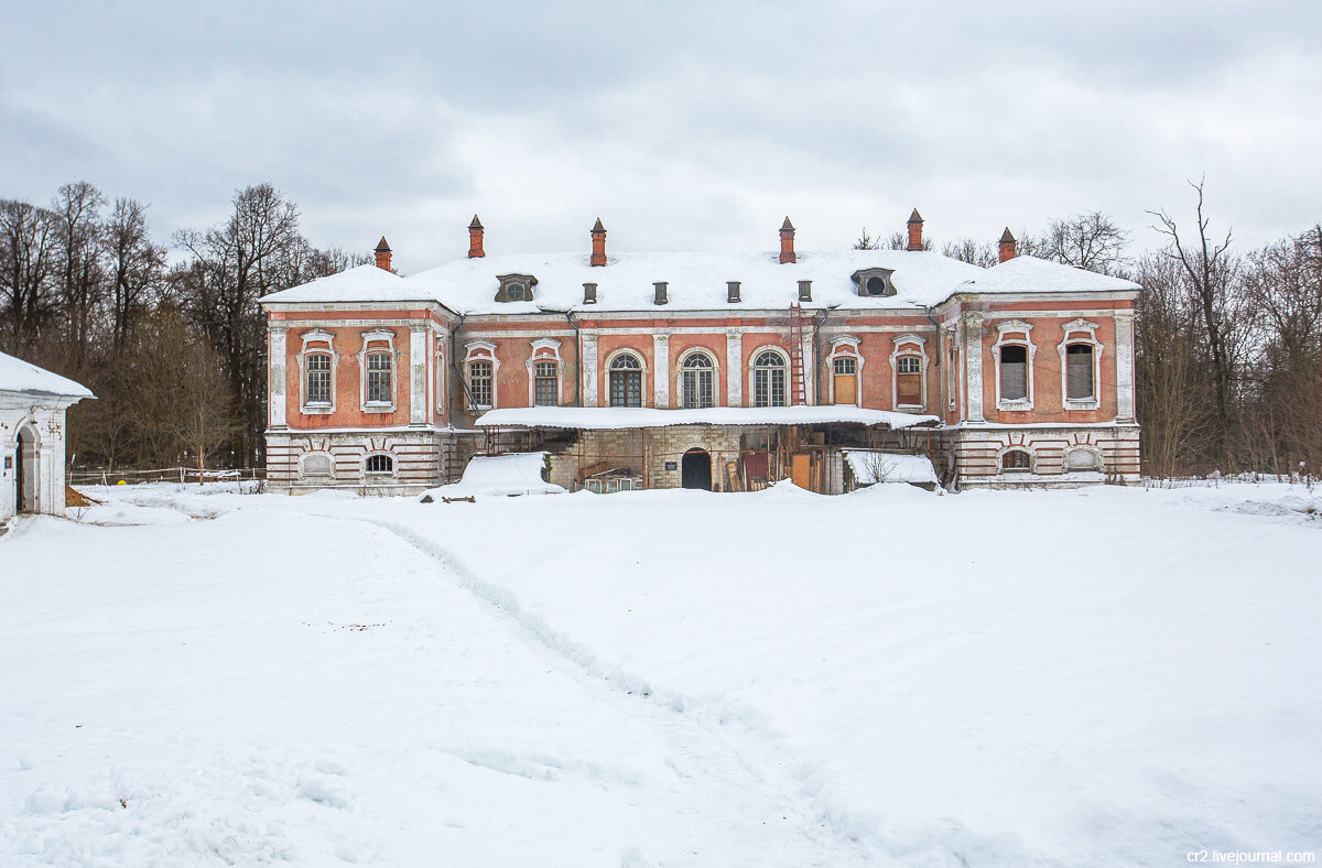 Усадьба Ясенево, главный дом. Москва. Фото автора статьи