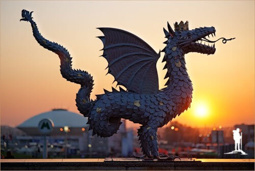 Дракон в закате солнца...