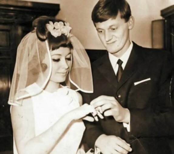 Свадьба Аллы Пугачевой и Миколаса Орбакаса 