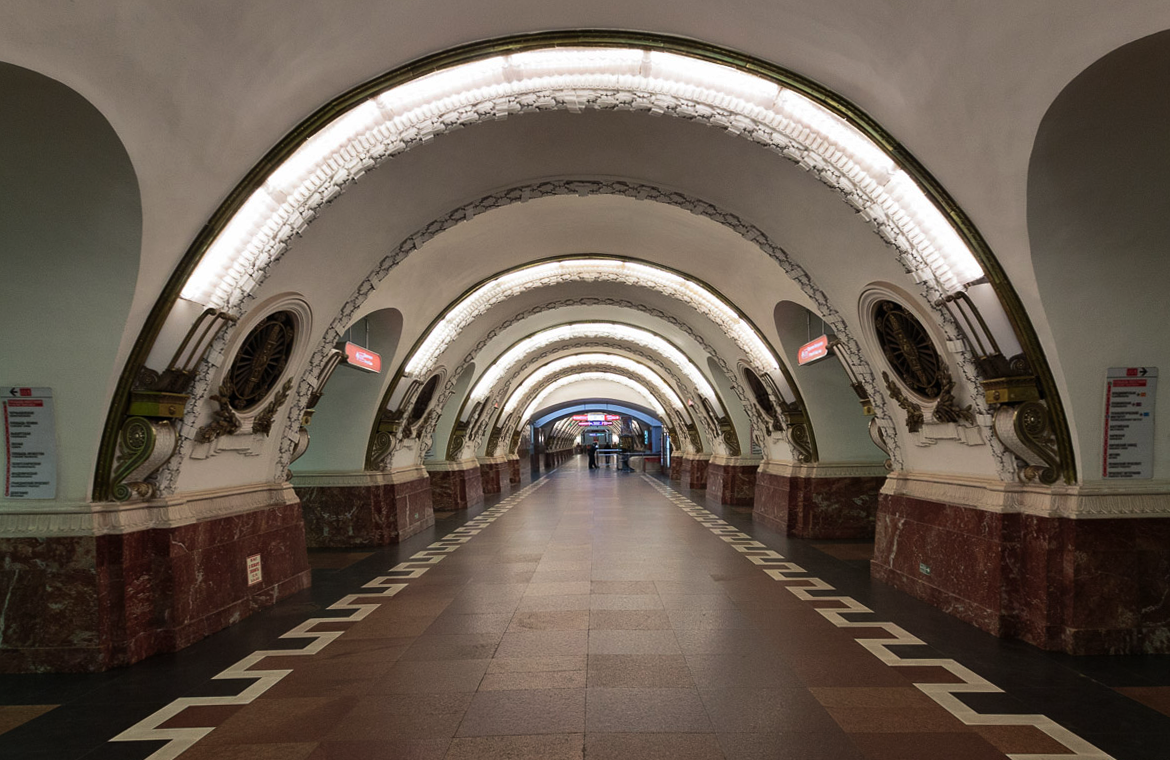 Ст. Площадь Восстания Петербургского метрополитена