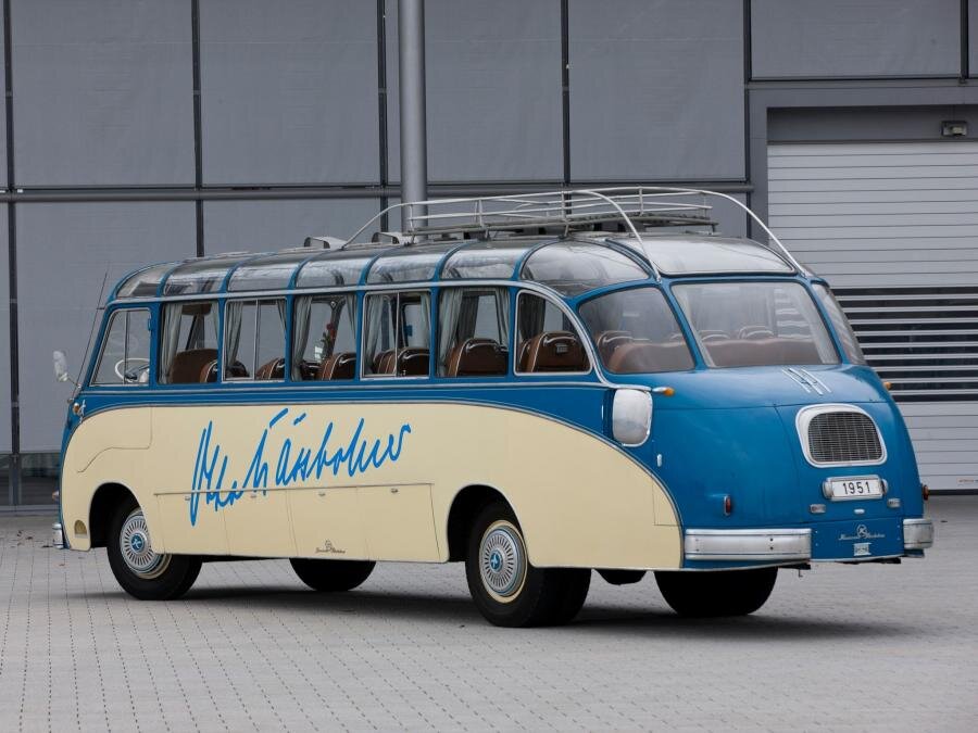 Setra-S8 сзади. Источник фото: auto.vercity.ru