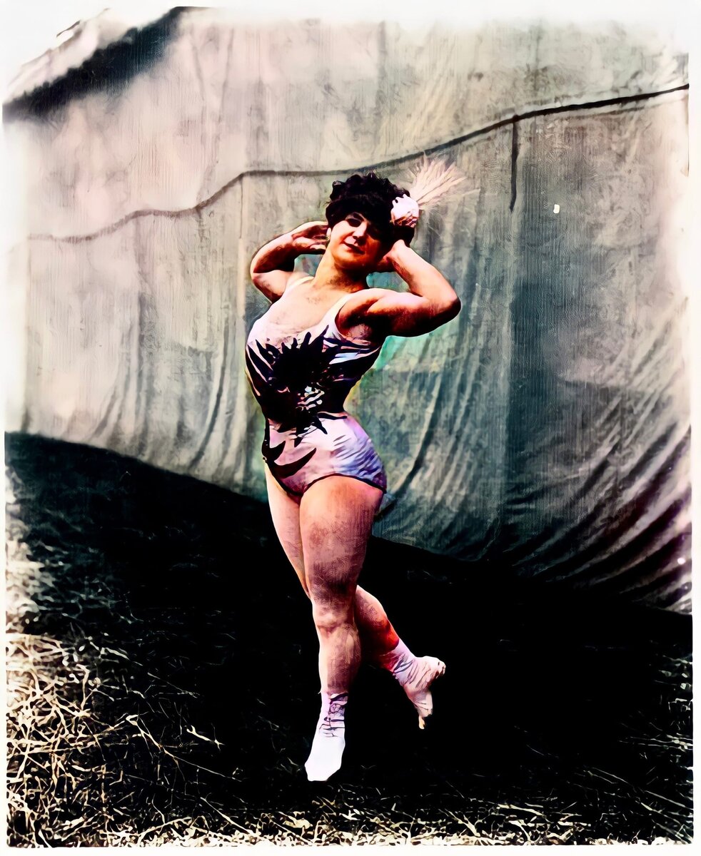 Актриса силачка. Пак бо ен. Актриса силачка. Пак бо ен. Актриса силачка.