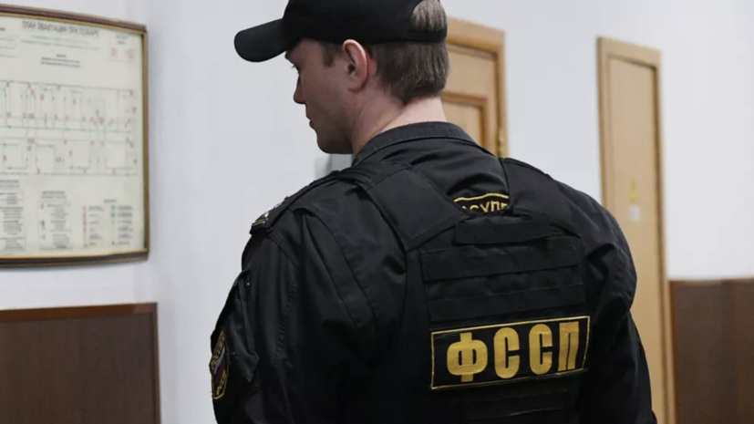 судебные приставы взяточники. приставы исполнители в исполнительном производстве. пристав исполнитель. приставы заводят. судебные приставы в судах.