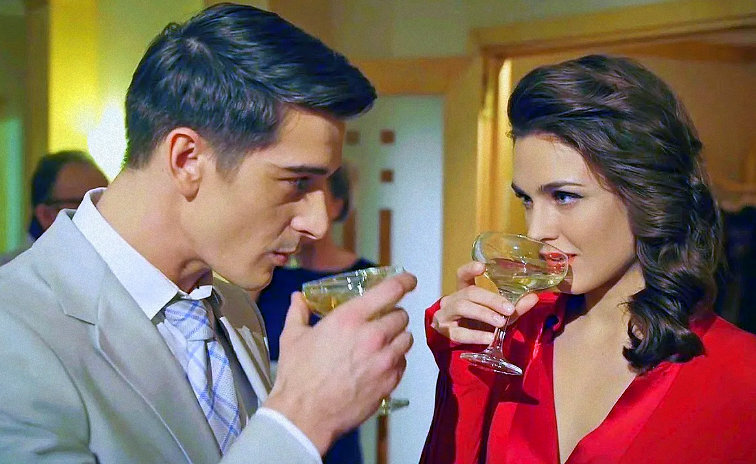 с Ириной Антоновой в сериале «Золотая клетка»