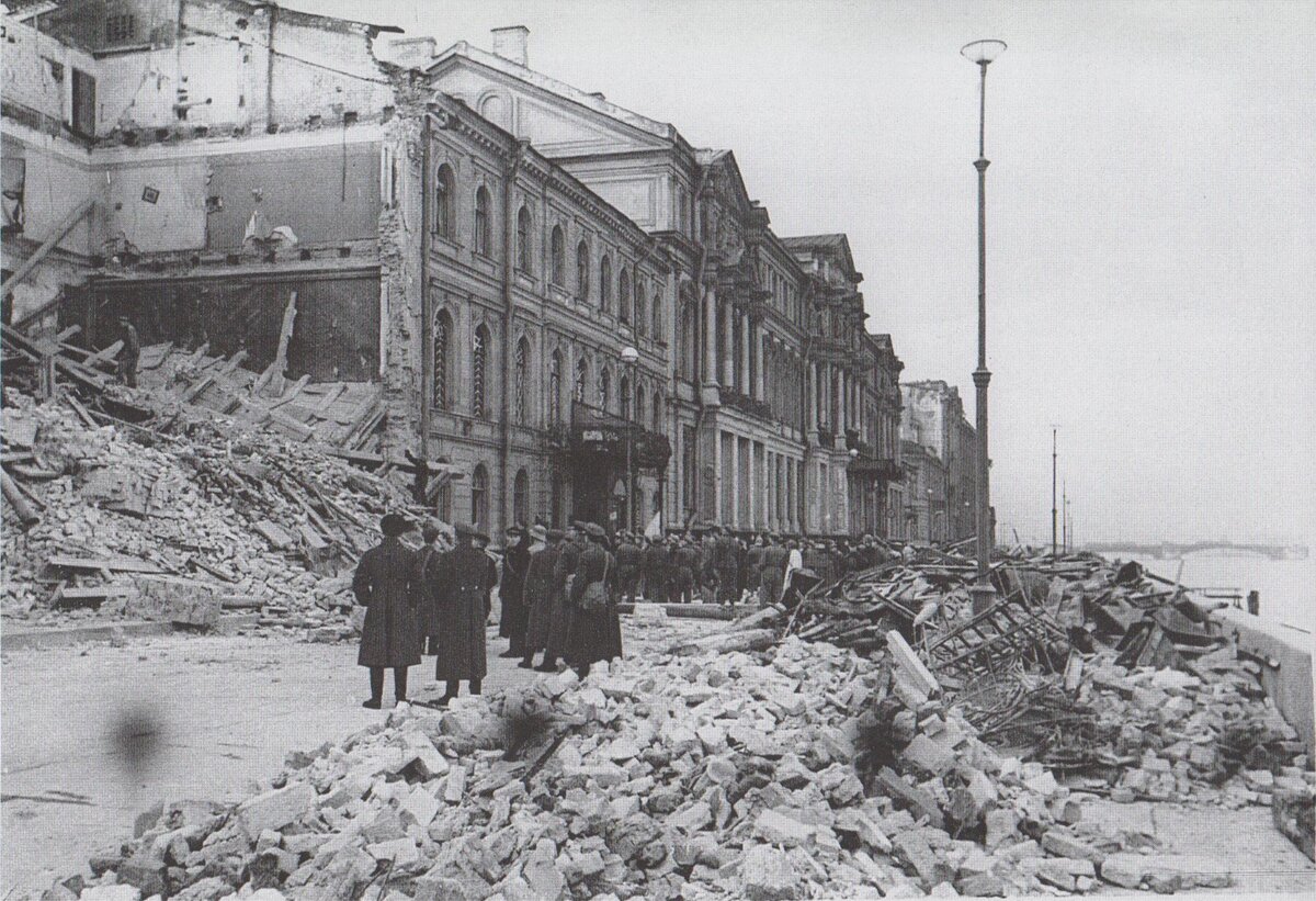 Город 1941. Сергей Ларенков. Санкт-Петербург 1941. Сергей Ларенков блокадный альбом.