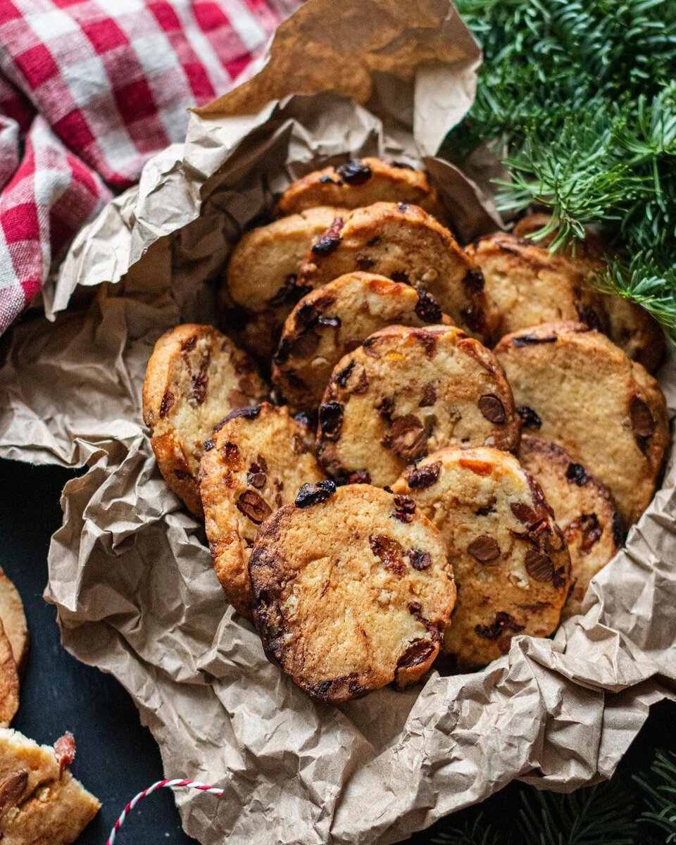 Ароматное рождественское печенье с корицей и сухофруктами | Просто, вкусно,  смачно | Дзен