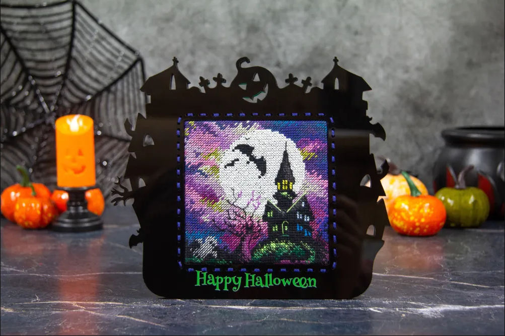 "Тайна маленького замка"