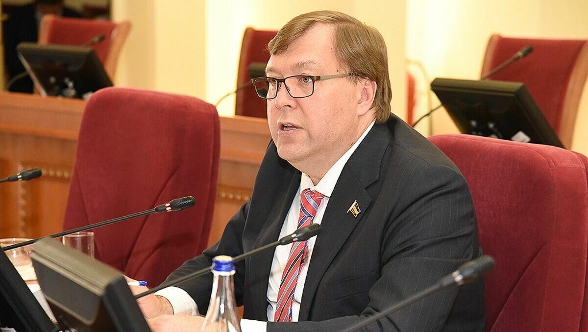     Председатель Законодательного Собрания Ростовской области Александр Ищенко проинформировал РИА Новости о подготовке новых мер поддержки семьям мобилизованных на Дону.