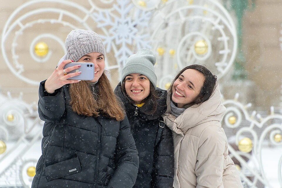     В городе будет дуть юго-западный ветер с порывами до 15-17 м/с Михаил ФРОЛОВ