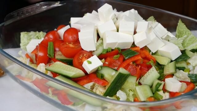 Салат с креветками и Фетаксой «Идеально для салата»