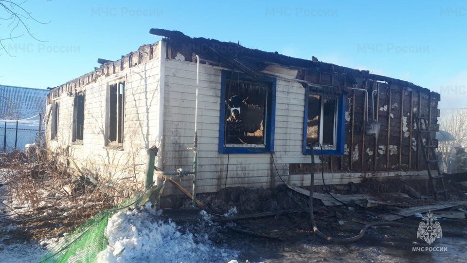     Всего с начала года произошло 160 пожаров, погибло 10 взрослых и двое детей  ГУ МЧС России по Оренбургской области
