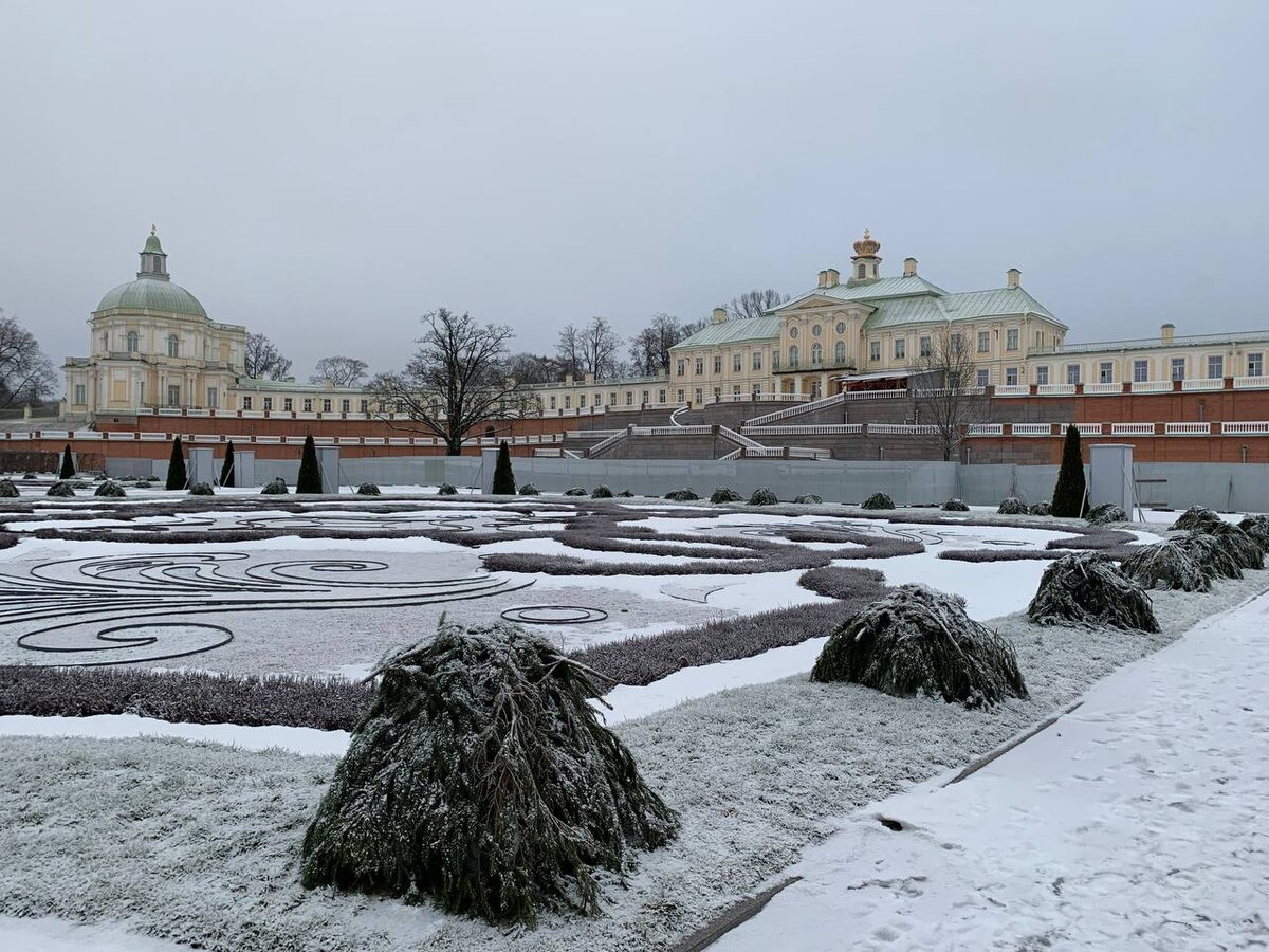 Каменная голова в Сергиевке, Исаакиевский собор и Льюис Кэрролл. Что между  ними общего? | Книжная аптека | Дзен