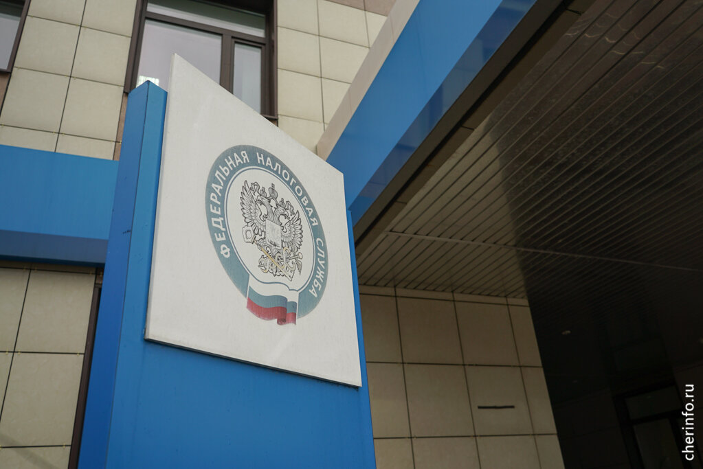    Подать декларацию должны те, кто в 2022 году выиграл в лотерею, получил дорогой подарок, продал акции, землю, недвижимость, бывшую в собственности меньше пяти лет.