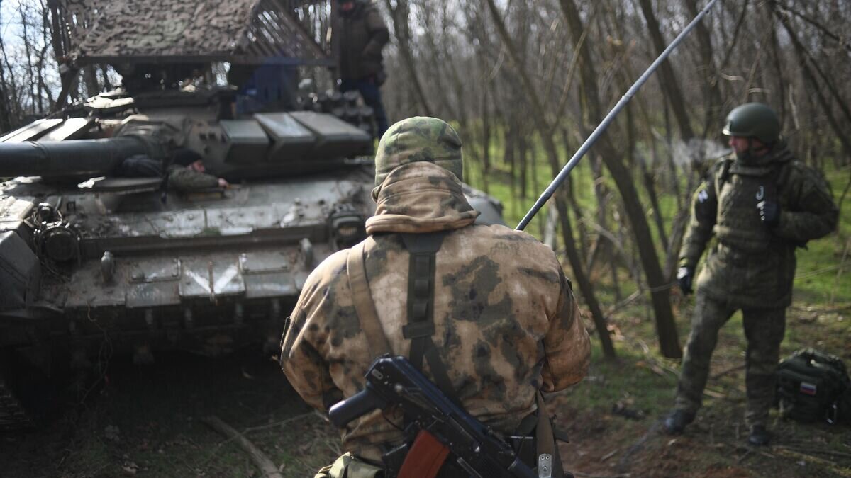   Танкисты Вооруженных сил РФ в зоне проведения специальной военной операции© РИА Новости / Алексей Майшев